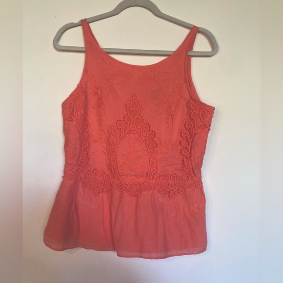 Dolce Vita Coral Lace Peplum top - Picture 3 of 5
